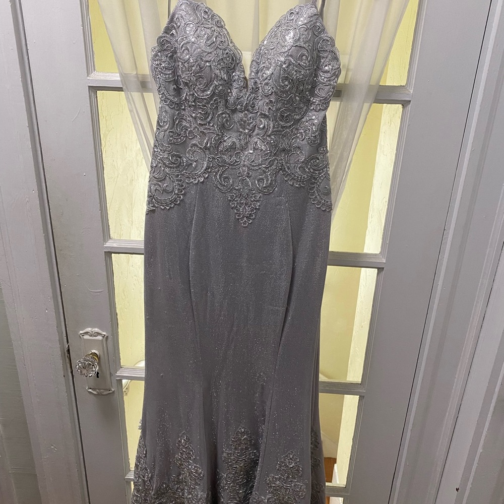 Beautiful mother of bride/groom or prom dress.